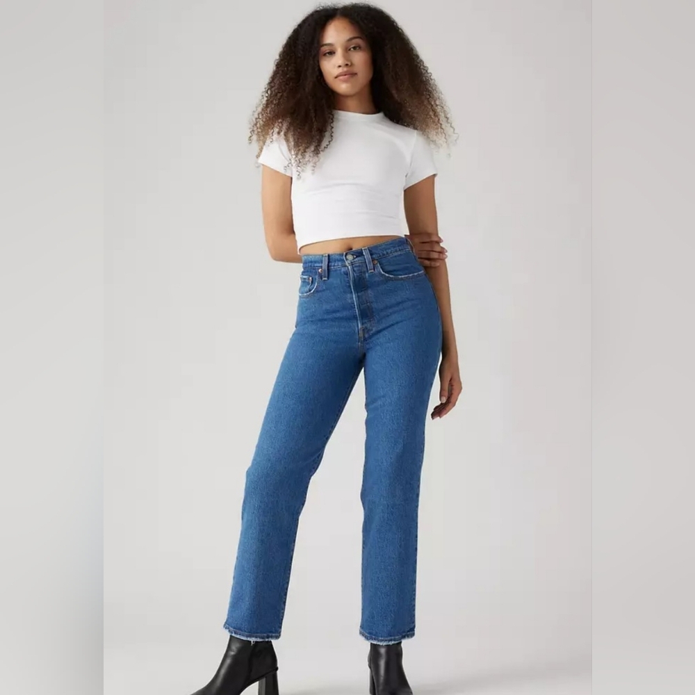 Levi's | Ribcage Straight Ankle Jeans